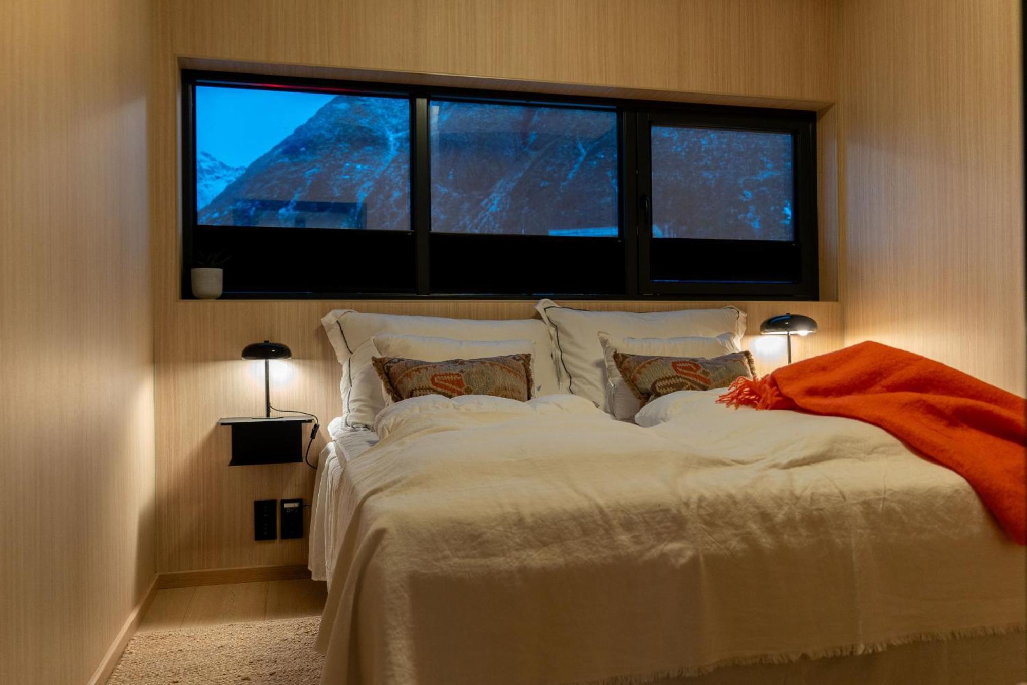 Luksushytte Med Jacuzzi, Summer&Winter Retreat Lyngvaeret Exterior photo